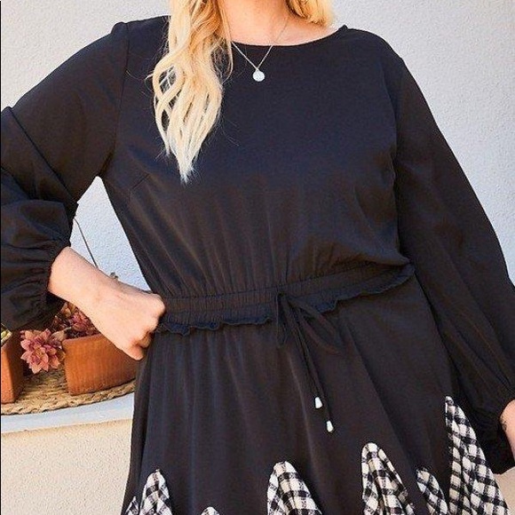 Gingham Ruffle Romper - Picture 2 of 7